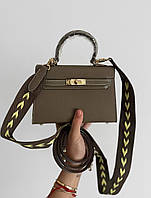 Женская кожаная сумочка бежевая вместительная красивая сумочка с двумя ремешками