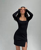 Черное женское мини платье с разрезом