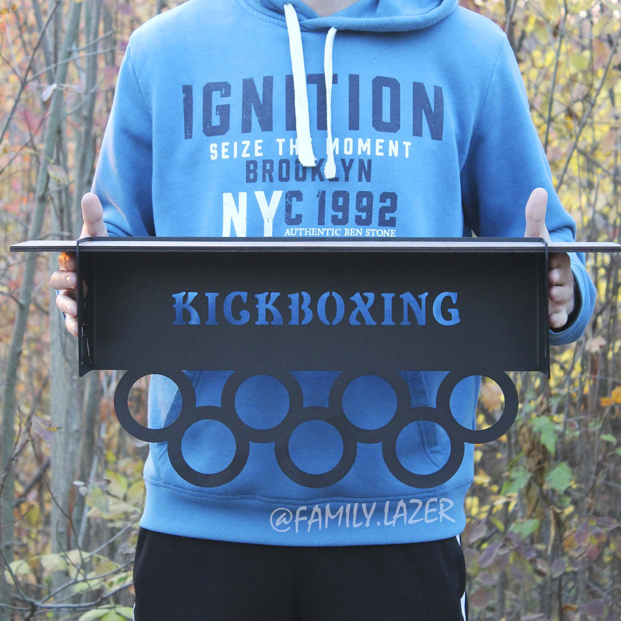 Медальниця металева з дерев'яною поличкою, Медальниця з полицею, фото 1