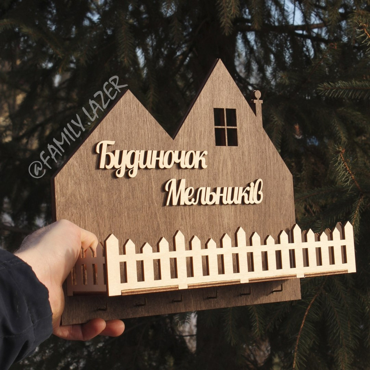 Настінна ключниця з дерева, Ключниця настінна, Ключниця 28, фото 1