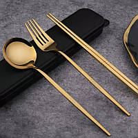 Подарочный набор ложка вилка и палочки в черном футляре цвет золото