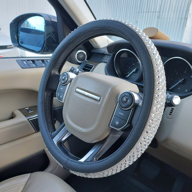 Чехол на руль Crystal glamour, черная экокожа с камнями