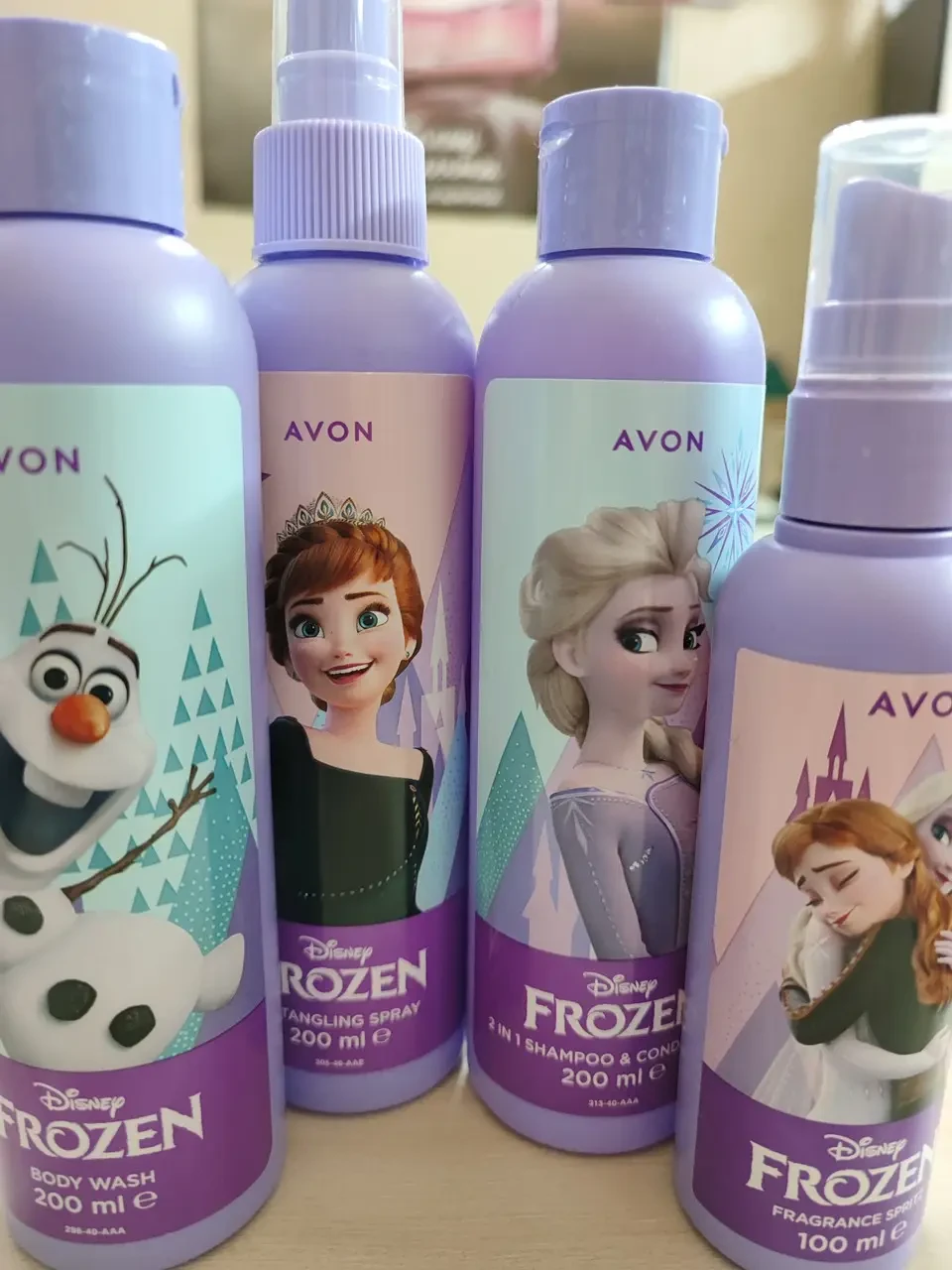 Набір для диічаток AVON з 4х од.  Frozen  Холодне Серце