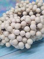 Калина (ягода) лаковая12 мм, цвет -белый, 1 пучок (38-40 ягод)