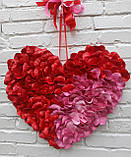 Червоне серце з пелюсток троянд - декор до дня Валентина, весілля, фото 2