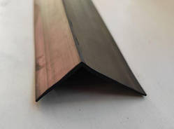 Гумовий кут (40х30х2 мм)