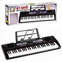 Детское пианино (работает от батареек и сети, 61 клавиша, микрофон, подставка для нот) MQ6130