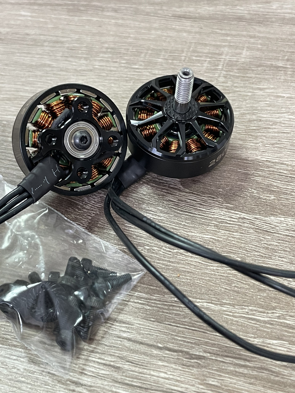 Мотор для FPV дрона 2807 4-6S 1300KV Skystar KOKO287, комплект 2 шт, безколекторний