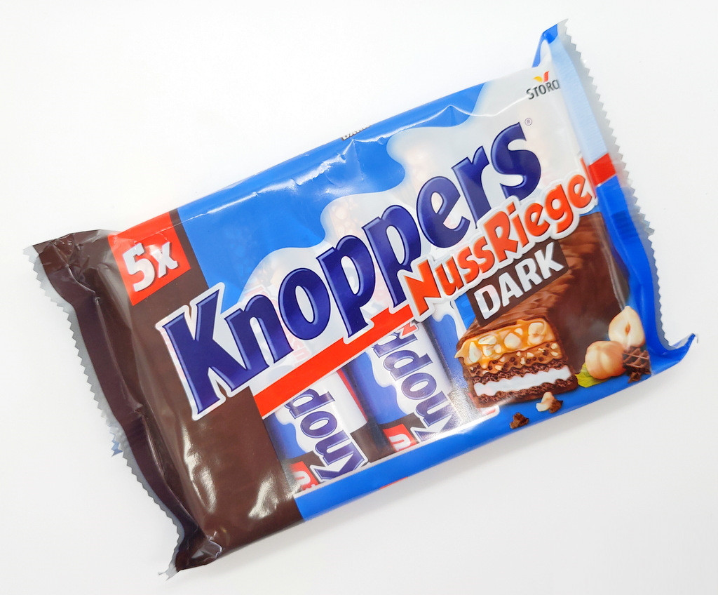 Батончик Кноперс Сторк з Фундуком Knoppers Storck Nussriegel Dark 200 г Німеччина