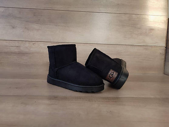 Угги замшевые короткие эко замша женские черные с коричневой лейбл UGG полусапожки ботиночки унисекс, фото 3
