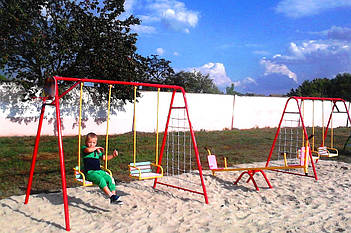 Детская площадка на базе отдыха. 1