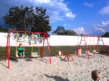 Детская площадка на базе отдыха. 4