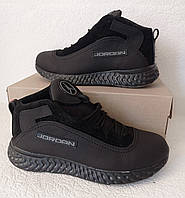 Чоловічі зимові шкіряні теплі кросівки Jordan чорні із сірим лого 41,42,43,45