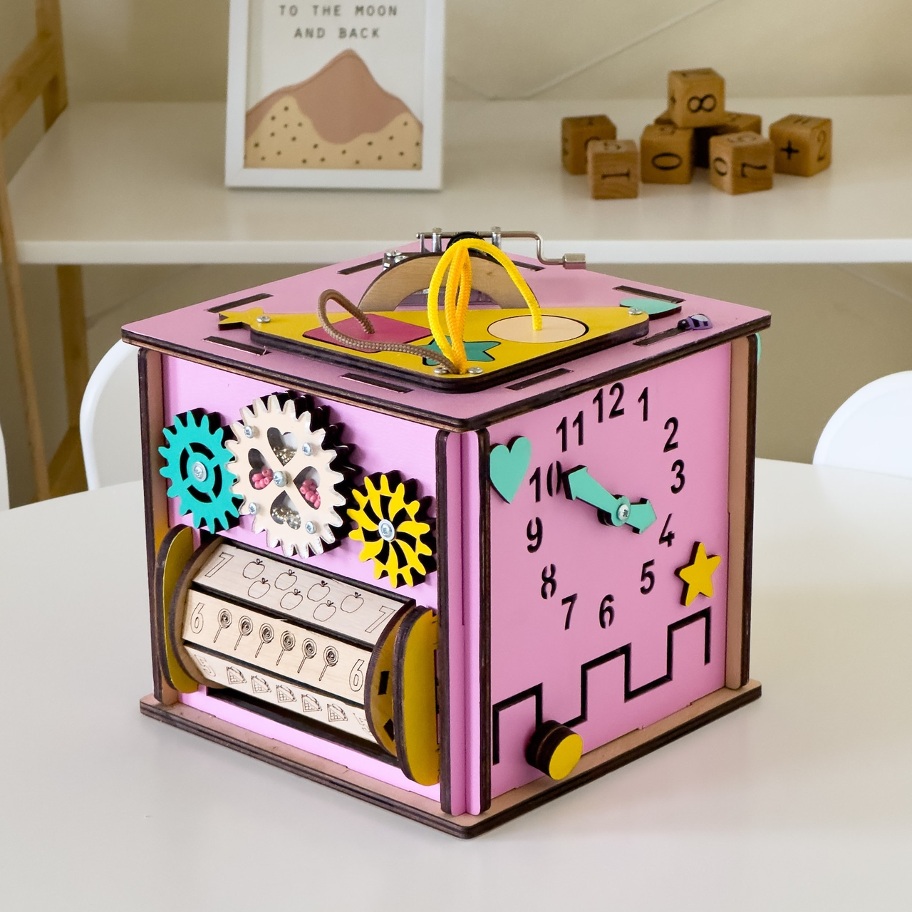 Розвиваюча іграшка Бізікуб, 15*15 см на 18 елементів Бизиборд, розвиваючий куб для малюка