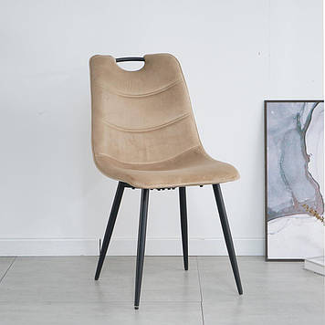 Бежевий стілець Інтарсіо GOOPY з металевими ніжками та тканинною оббивкою