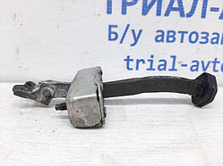 Обмежувач дверей задній лівий Toyota Avensis 2009-2018 6863005050 (Арт.29119)