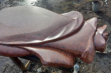 Пам'ятник із ангелом граніт габро 1400*800*180