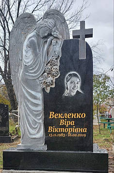Пам'ятник із ангелом граніт габро 1600*1000*250