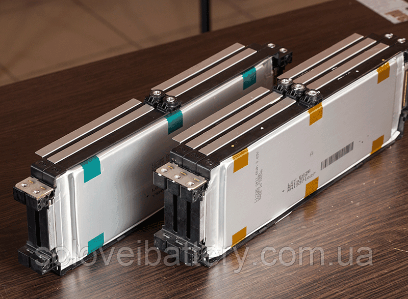 Акумулятор пакетний елемент Li-NMC 3.7V 5C 60Ah 300A 1шт