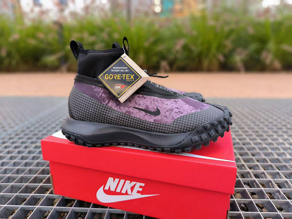 Nike ACG Mountain Fly Gore Tex Violet
