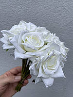 Розы искусственные в букете белые