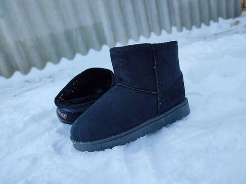 Угги ЧЕРНЫЕ с лейбл UGG короткие (h=16 см) эко замша женские унисекс ботиночки, фото 1