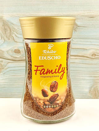 Кава розчинна " Tchibo Family 200 гр скло