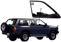 Боковое стекло Nissan Terrano 1986-1993 передней двери правое