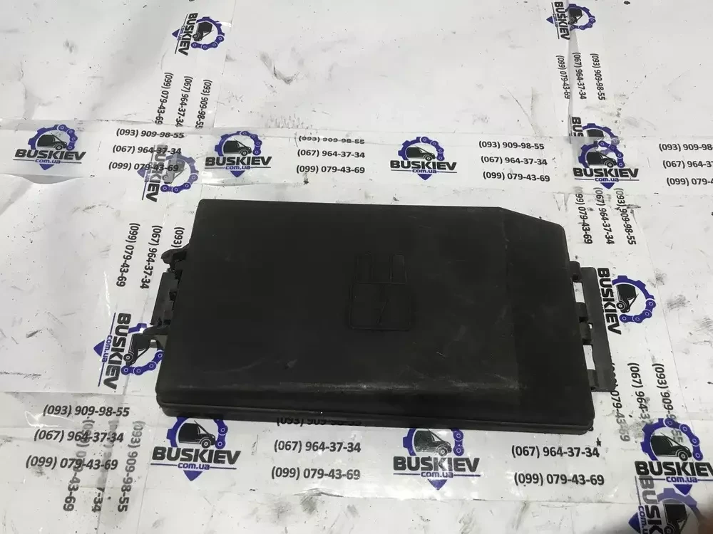 Кришка блока запобіжників Ford Transit Connect з 2002-2013 рік 7T1T-14A076-AA, фото 1