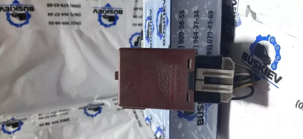 Блок керування склопідйом. Transit 06- F3LB14B118AA