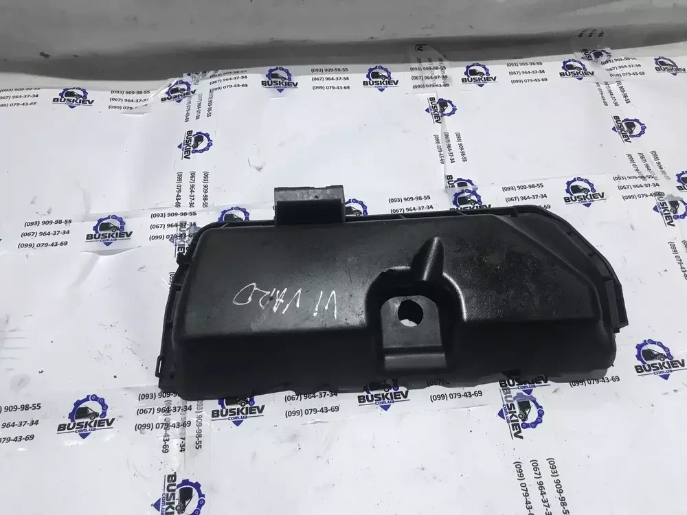 Кришка двигуна Renault Master з 2003-2010 рік 8200164199, фото 1