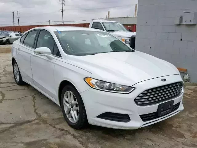 Розбирання Шрот Запчастини Двері Крило Коробка Кузов Ford Fusion 2012-