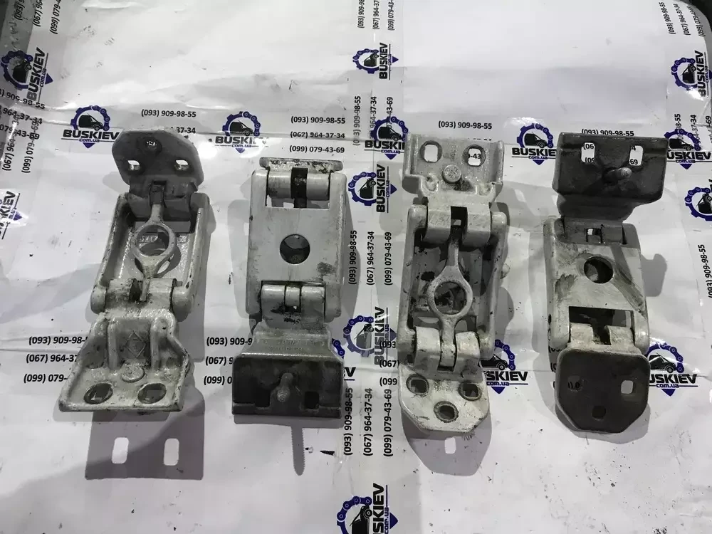 Петля задніх дверей на 270° Renault Master Opel Movano з 2010- року, 844009783R
