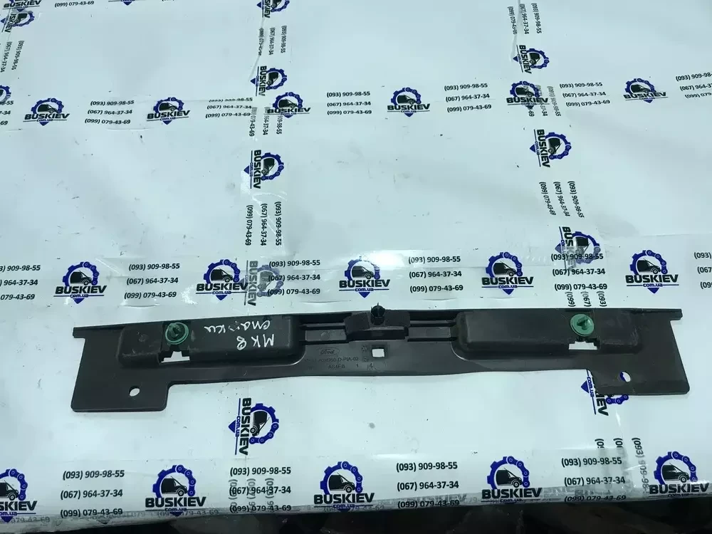 Кронштейн бампера Ford Transit з 2014- року, BK31-403D50-D
