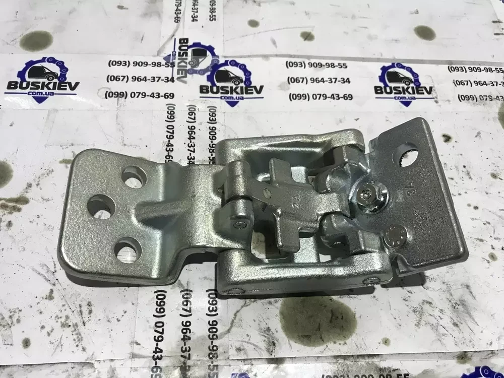 Петля дверей задня права верхня 270 BK31-V42982-BF BK31-V42982-BN
