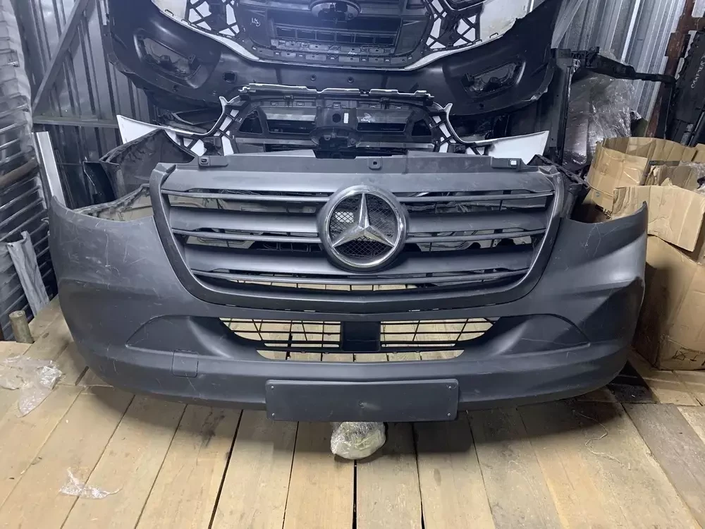 Бампер передній з решіткою радіатора Mercedes Sprinter з 2018- року, A9108850100, (вартість позиції залежить від комплектації)