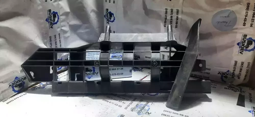 DT11V26562AC Ford - напрямні скла двері, фото 1