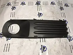 Накладка бампера під противотуманну фару Volkswagen Transporter T5 з 2010- року,154412504L