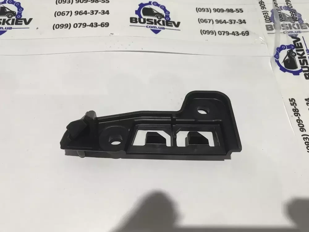 Кронштейн кріплення бампера Ford Transit Connect з 2013-року, DT11-17D958-AD