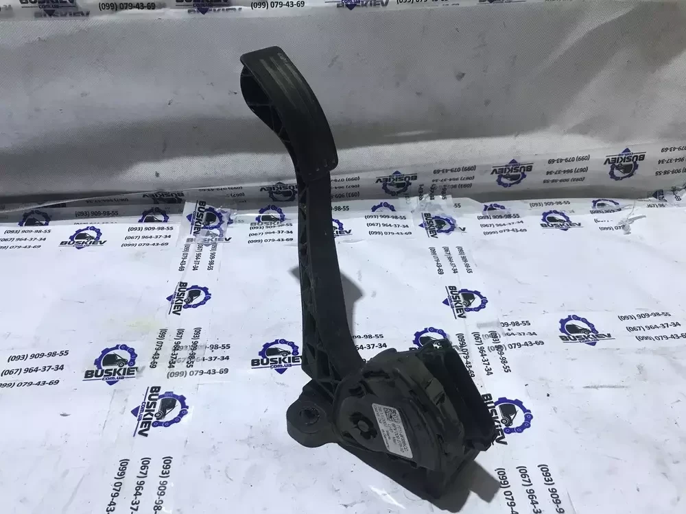 Педаль газу Ford Transit Connect з 2002-2013 рік 7T11-9F836-CC