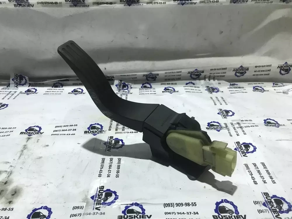 Педаль газу Ford Transit Connect з 2002-2013 рік 2T14-9F836-FD