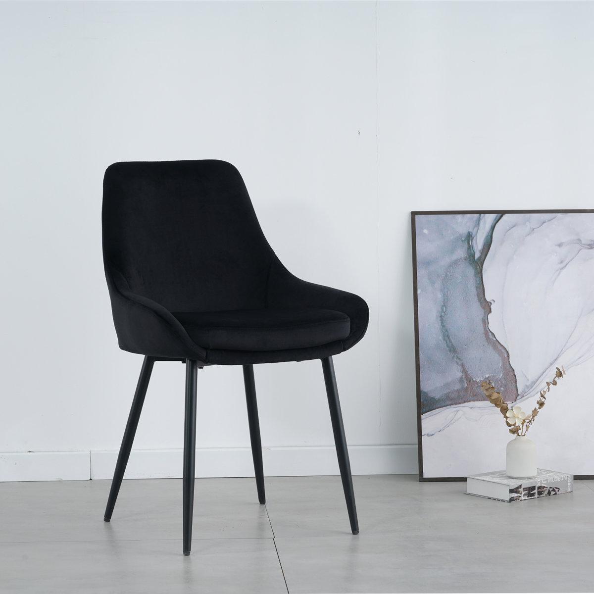 Чорний стілець Інтарсіо HUGO з металевими ніжками та оксамитовою оббивкою