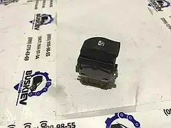 Кнопка склопідіймача Renault Master 2006-2010 8200502452