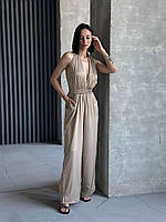 Красивый женский шелковый бежевый костюм с удобной посадкой: Брючный Комбинезон и Удлиненная Рубашка под пояс