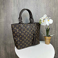 Качественная женская сумка стиль Луи Витон с брелком венчиком коричневая "Gr"