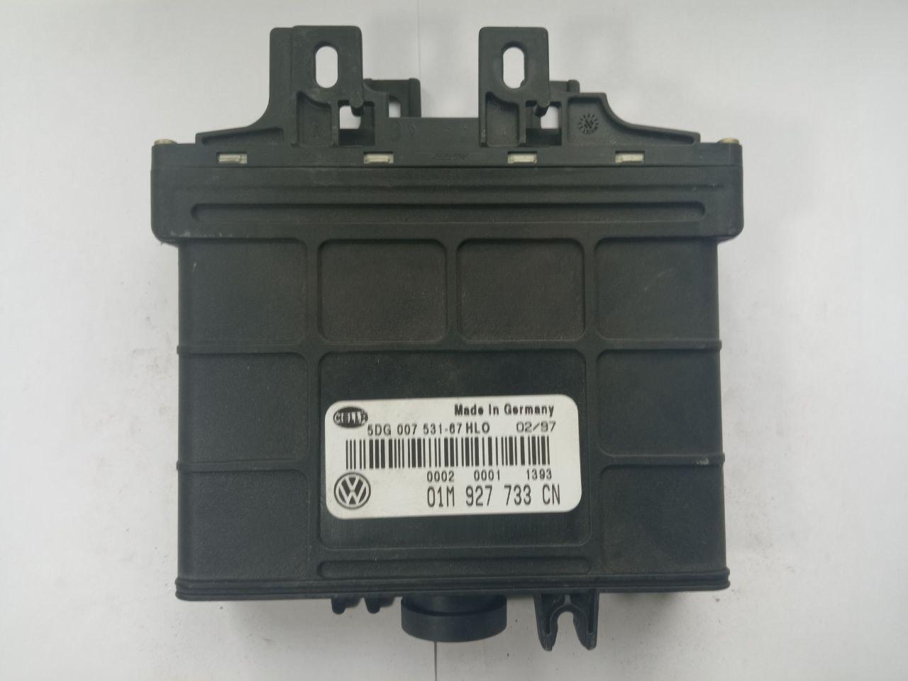 Електронний блок керування Volkswagen Golf 3 Xella 5DG 007 531-67 HLO / 01M 927 733 CN