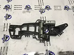 Корпус ручки дверцят бічний зсувний правою Ford Transit з 2014- рік BK31-V266B22-AB