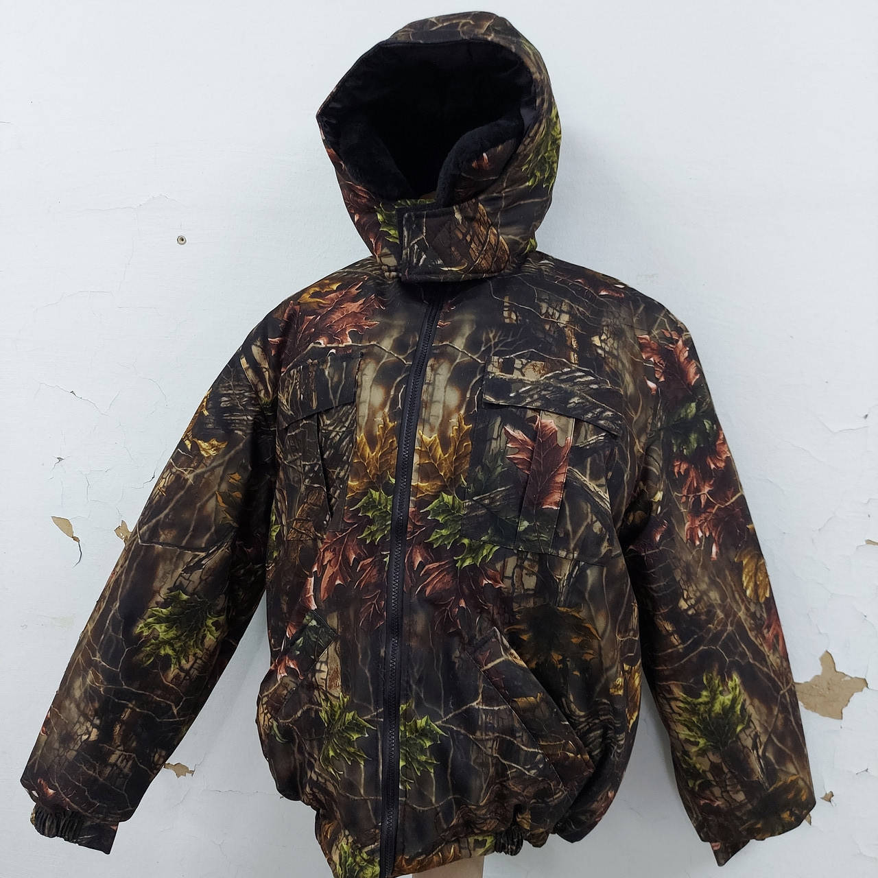 

Бушлат камуфляжный для рыбалки и охоты Дуб. Зимняя куртка