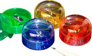 

Точилка KUM 210K Ice, з контейнером, 1 отвір, кругла, 12шт/уп, Разные цвета