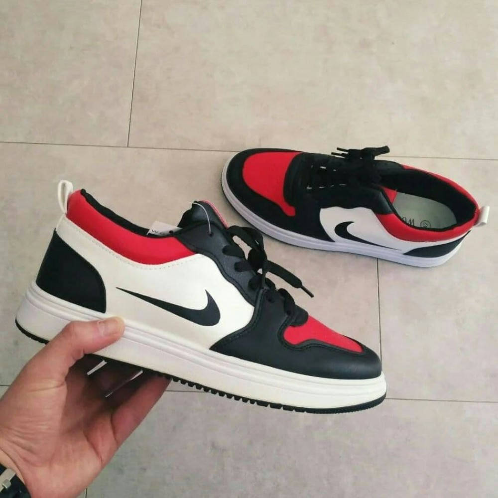 

Мужские кроссовки, Nike черный/красный